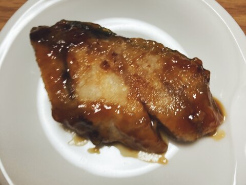 つやつやなブリの照り焼き